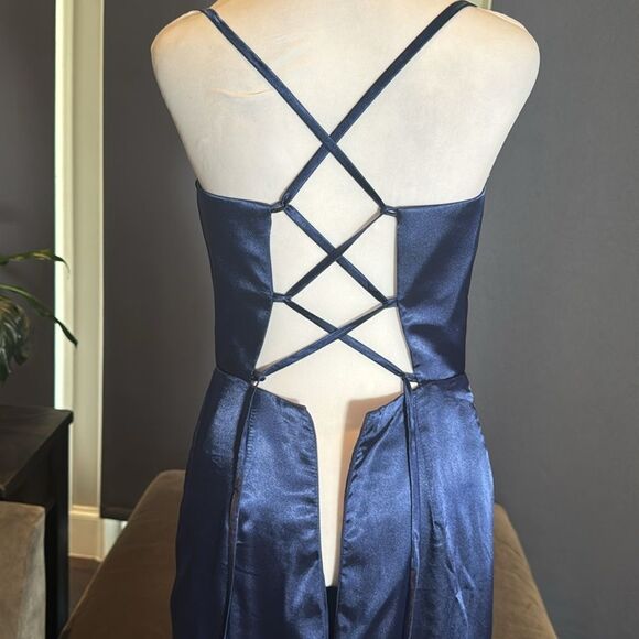 Women’s Blue FullLength Formal Dress Criss Cross Back Straps Leg Slit Size 2 NEW - Picture 9 of 13